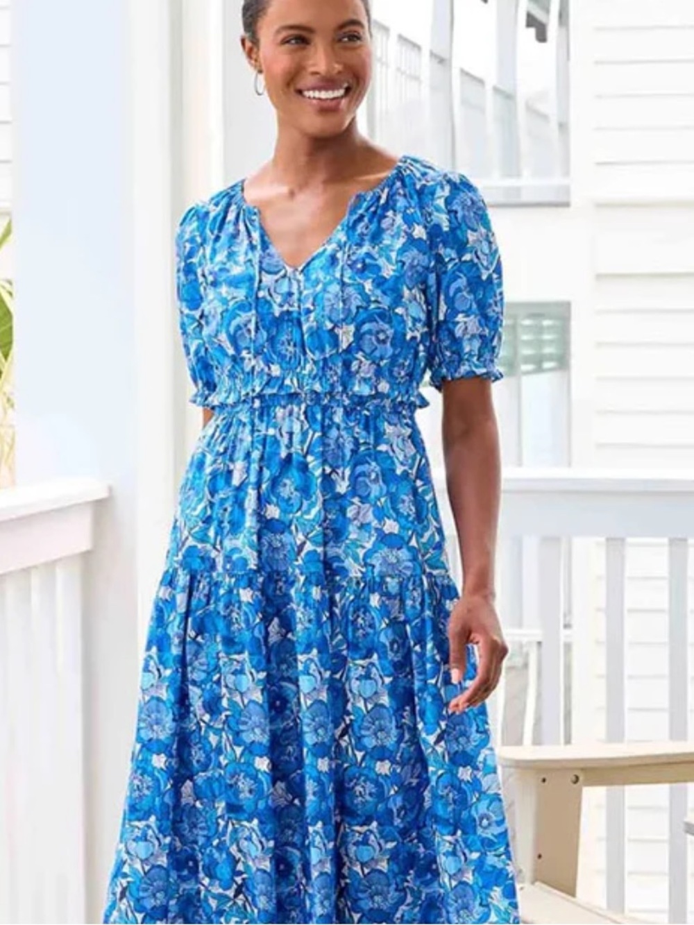 Avara Blue Floral Midi Dress Size Medium